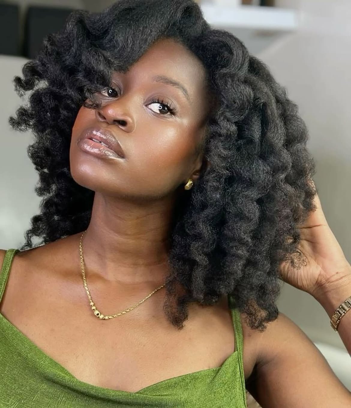 Voluminous Coils With Defined Ringlets