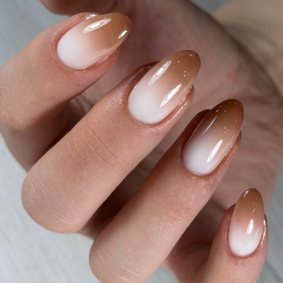 Warm Caramel Latte Ombre Oval Nails
