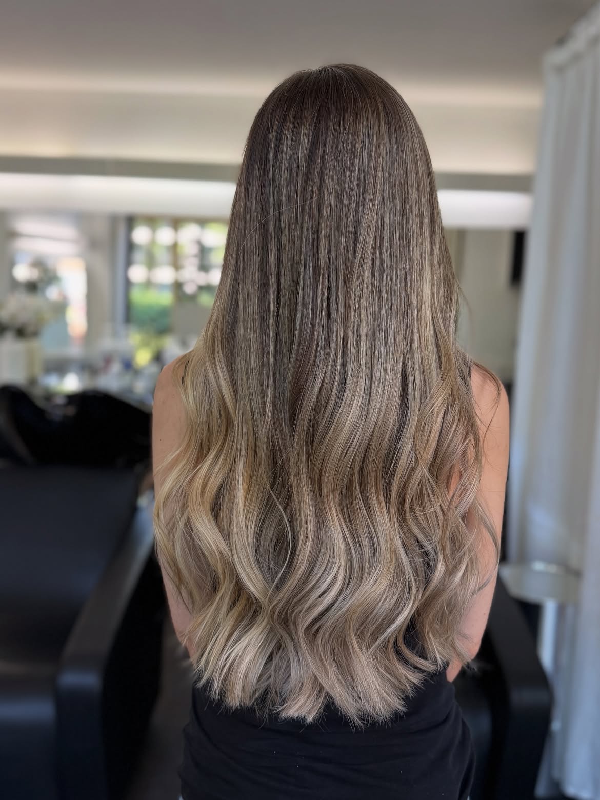 Warm Honey Blonde Waves With Subtle Dimension