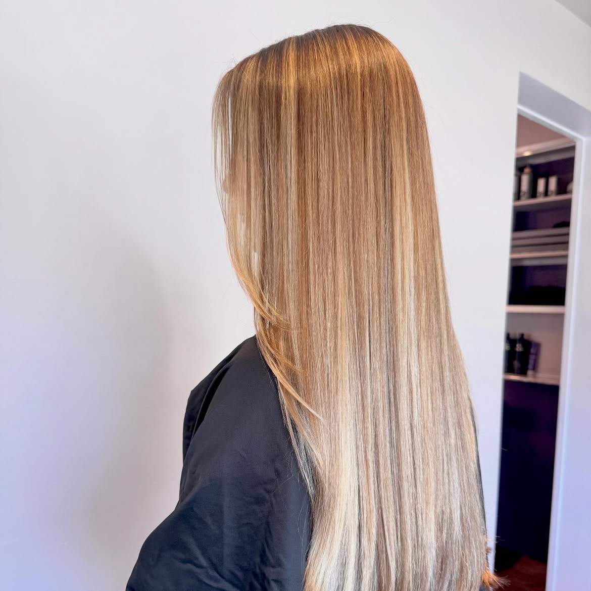 Warm Honey Blonde With Face-Framing Layers