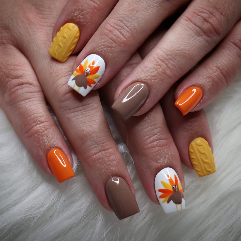 Adorable Turkey & Cable Knit Thanksgiving Nails