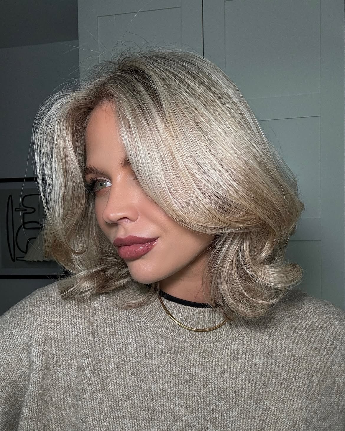 Beachy Blonde Bob With Face Framing Layers