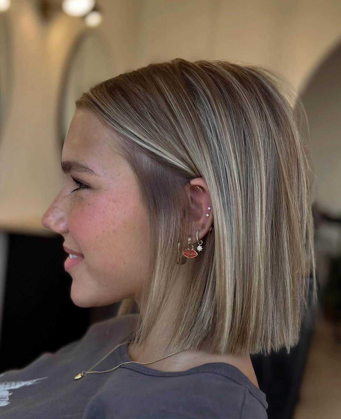 Blonde Money Piece Bob With Soft Highlights