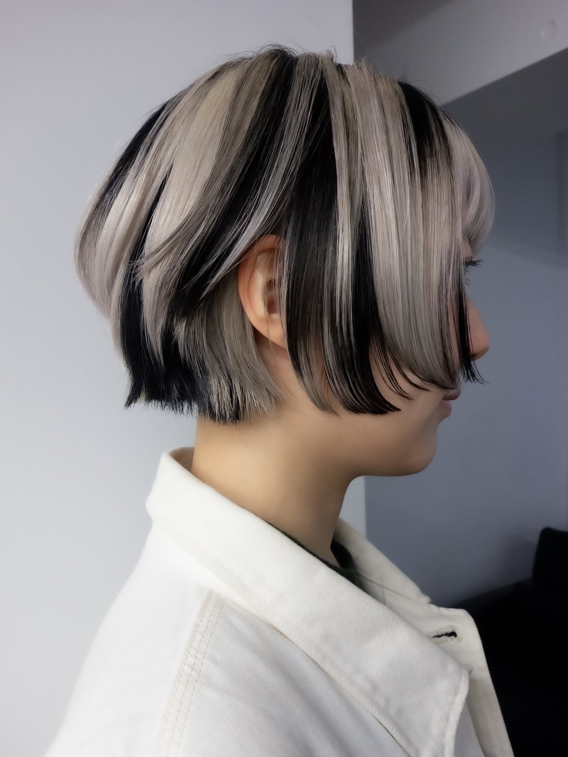Bold Black and White Skunk Stripe Bob