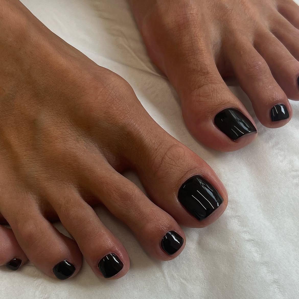 Chic Glossy Black Square Pedicure