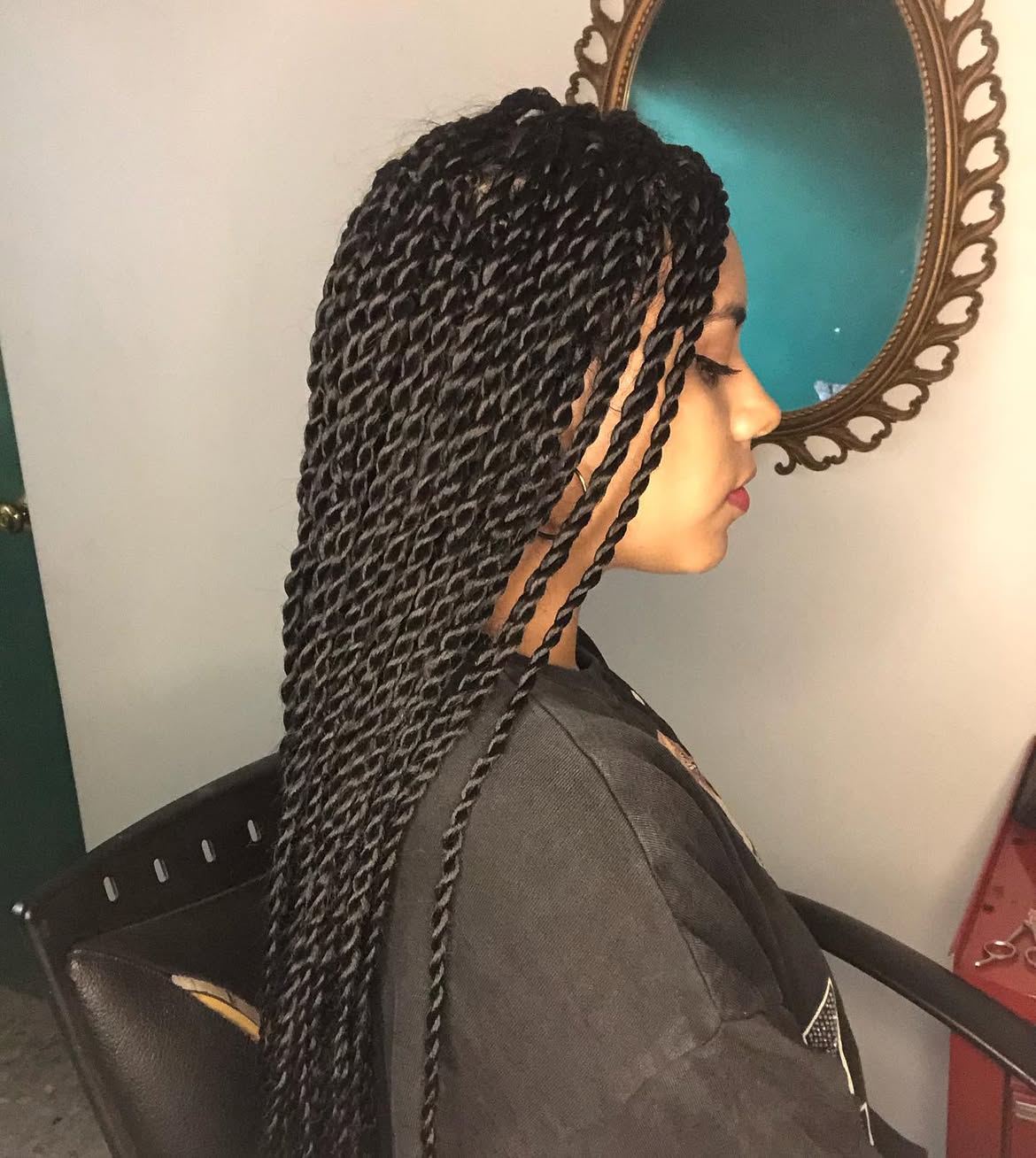 Classic Medium-Length Kinky Twists