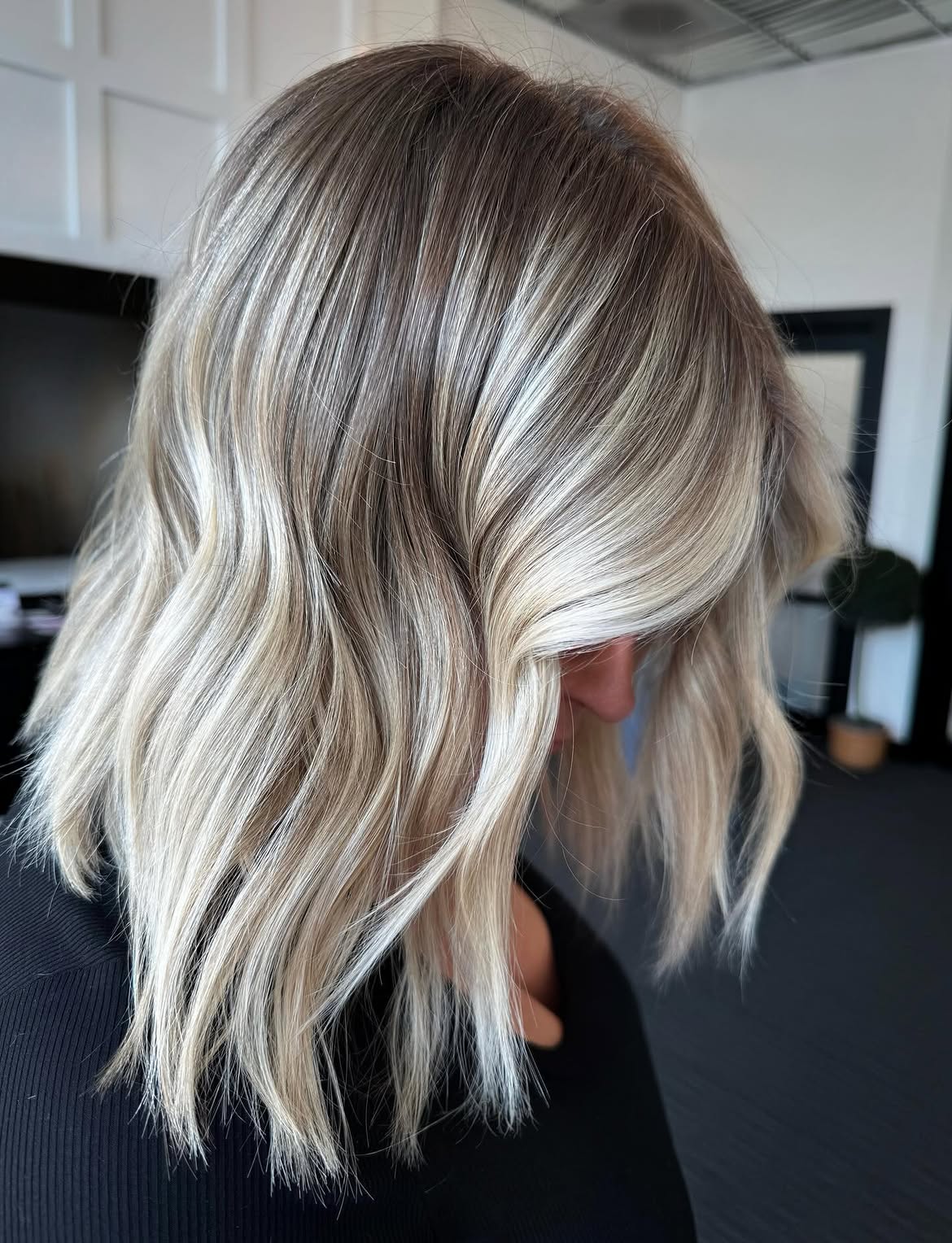 Cool Toned Shadow Root On Textured Lob