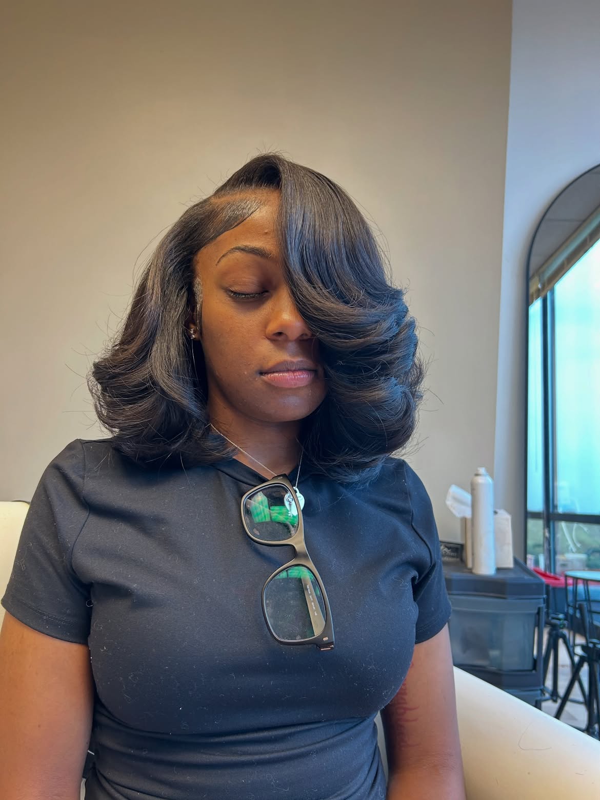 Deep Side Part Voluminous Blowout