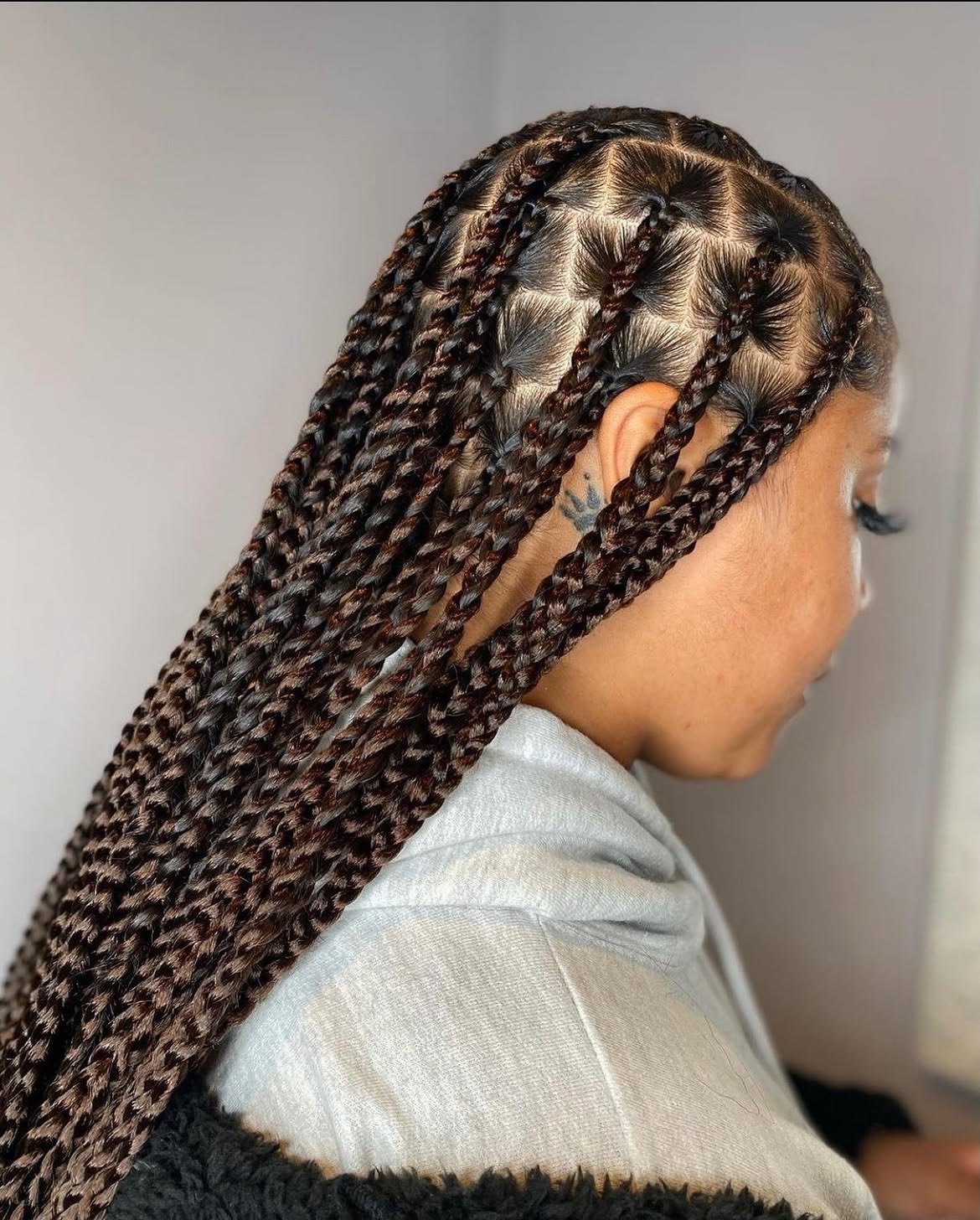 Diamond Part Knotless Braids With Warm Brown