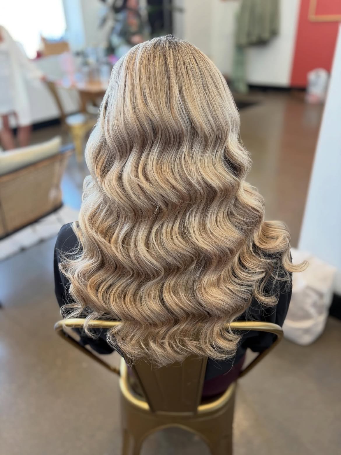 Dimensional Ash Blonde Waves With Lived In Roots