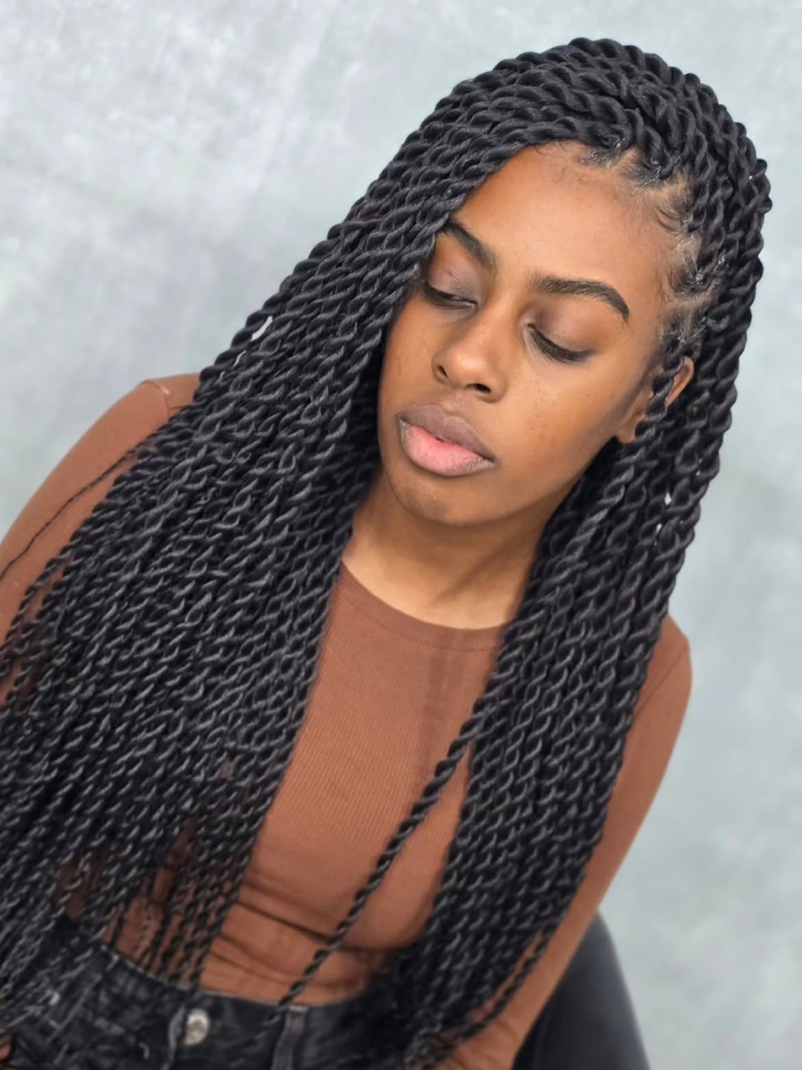Elegant Medium-Length Kinky Twists
