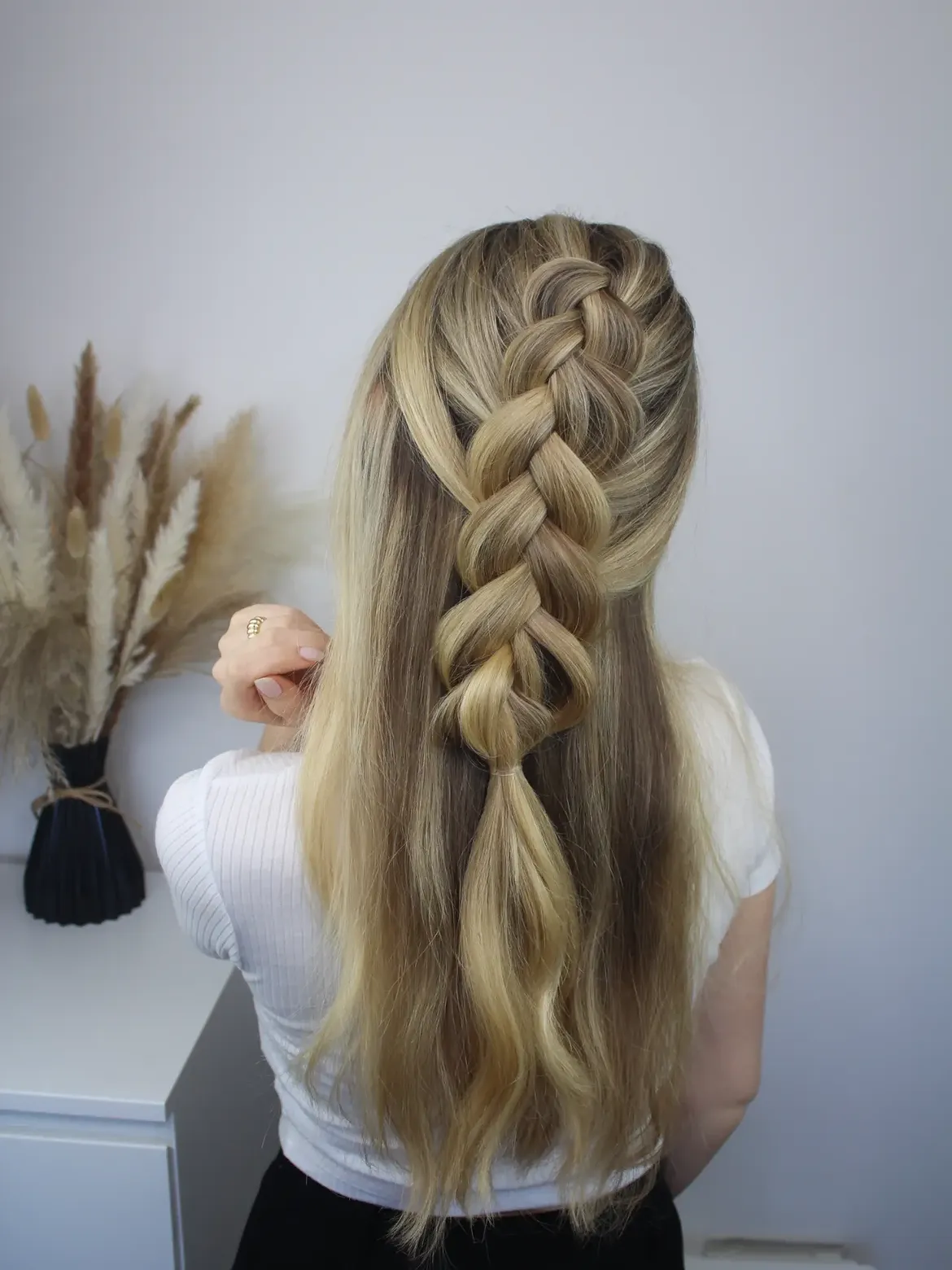 Fishtail Braid With Textured Waves
