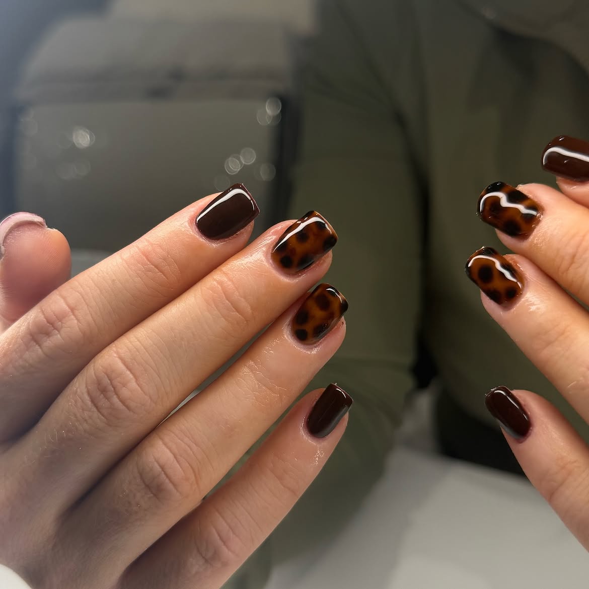 Glossy Tortoiseshell and Deep Chocolate Square Nails