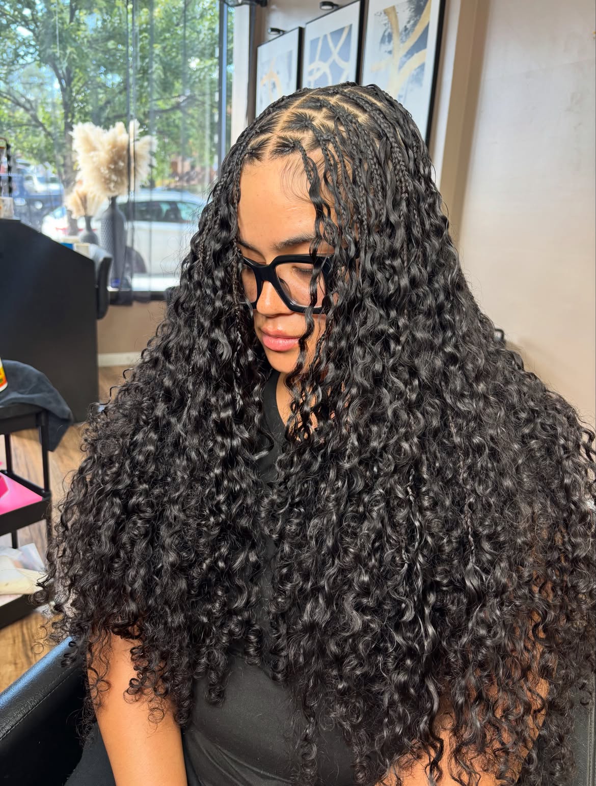 Long Curly Knotless Box Braids With Geometric Parts