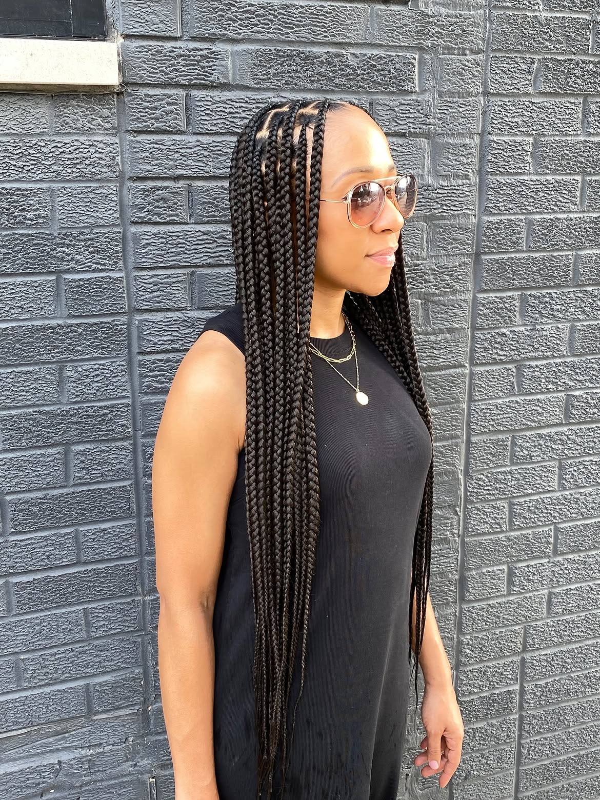 Long Medium Knotless Braids with Defined Parts