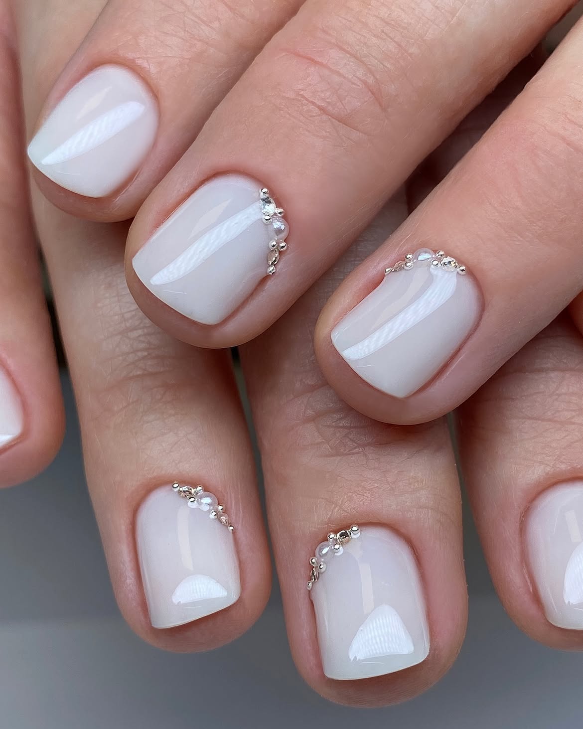 Milky White Short Squoval Nails With Silver Accent