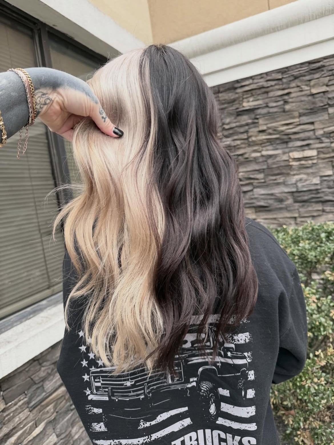 Monochromatic Half & Half Black Blonde Waves