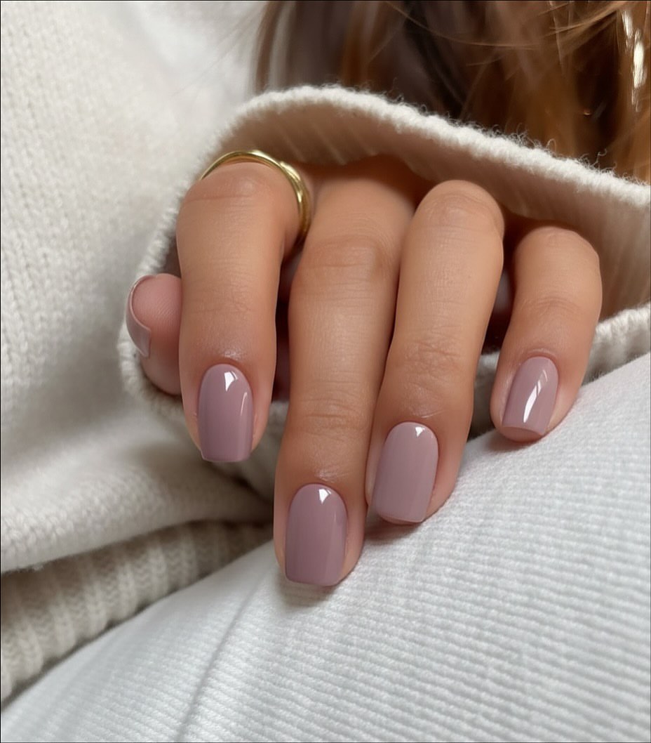 Muted Mauve Glossy Short Square Nails