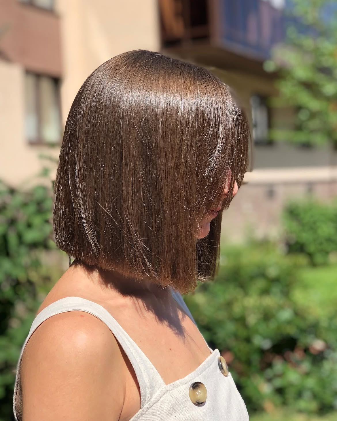 Sleek Chin-Length Bob With Subtle Face-Framing