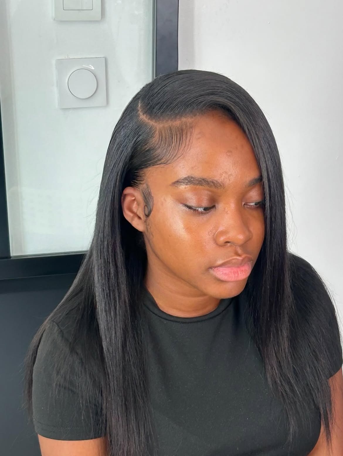 Sleek Deep Side Part With Laid Edges