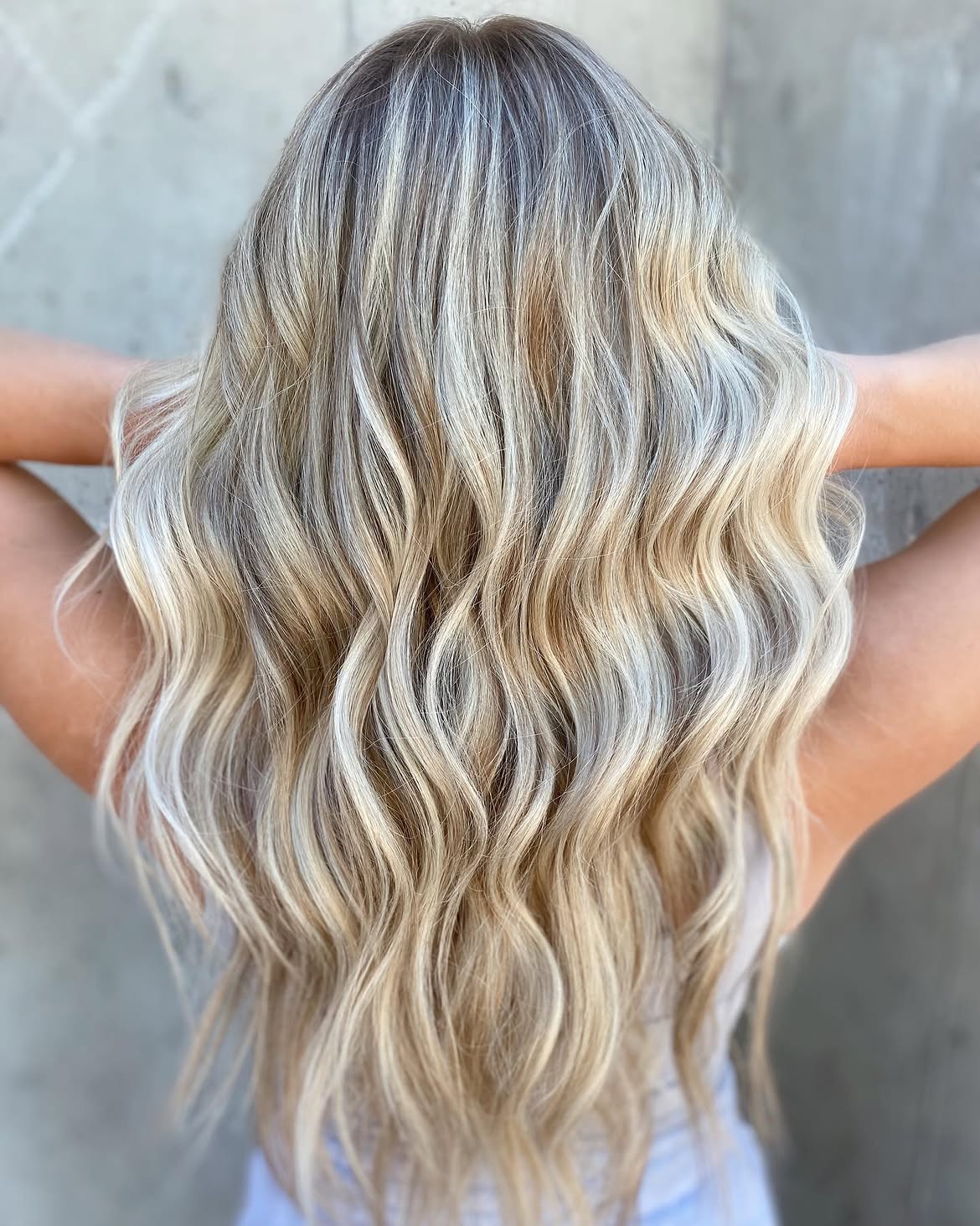 Sun-Kissed Honey Blonde Beach Waves