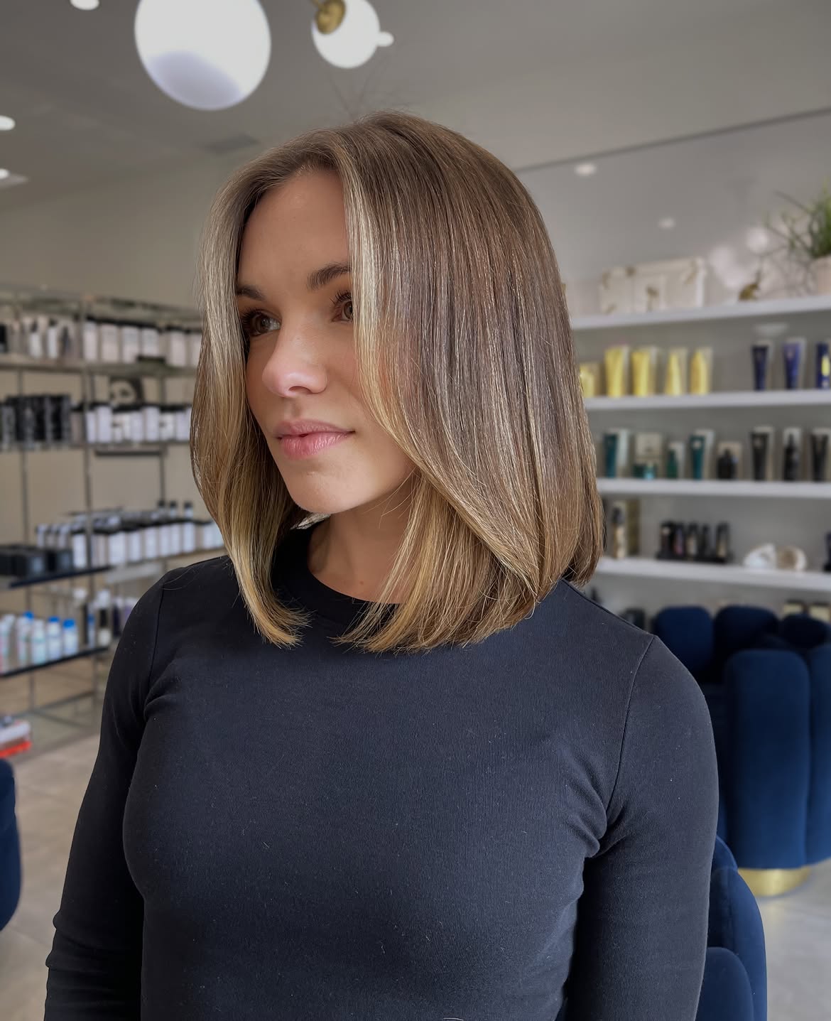 Textured Collarbone Lob With Face-Framing Layers