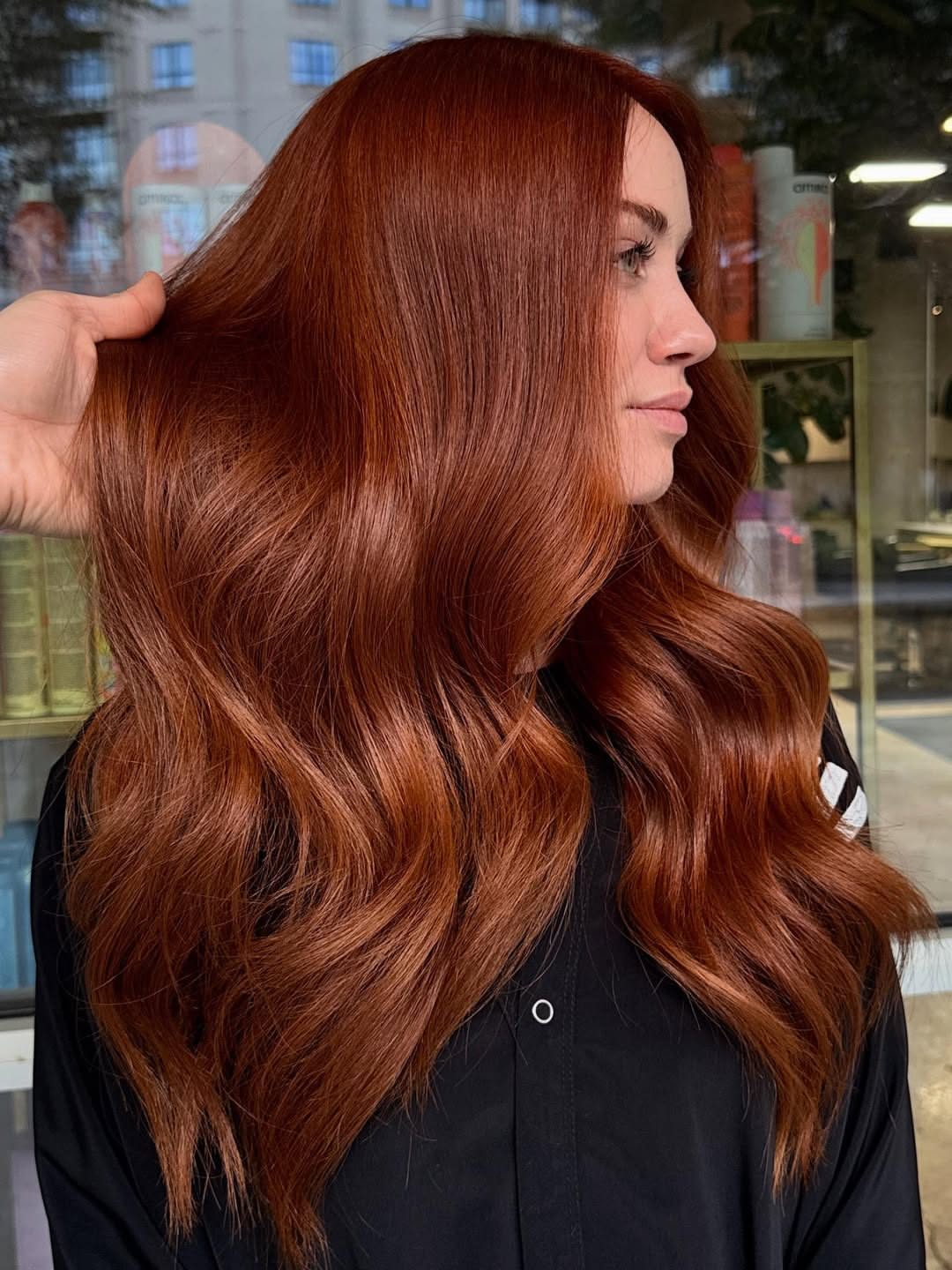 Vibrant Copper Waves With Subtle Dimension