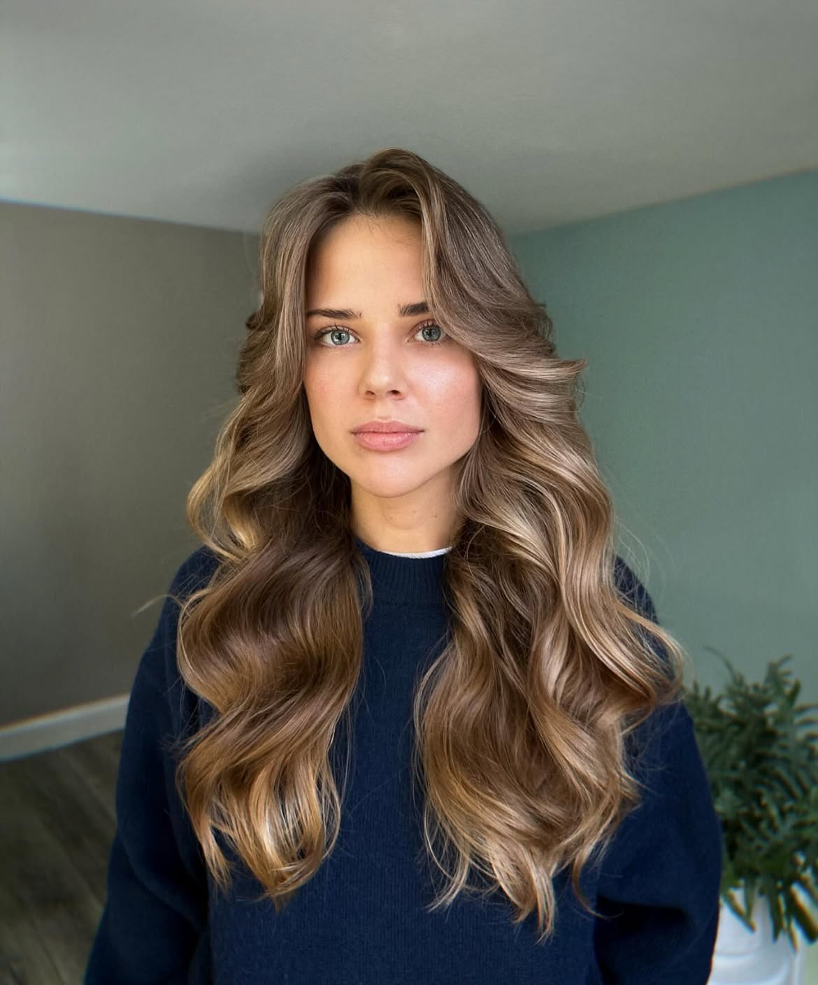 Voluminous Blowout Waves On Mushroom Brown Layers