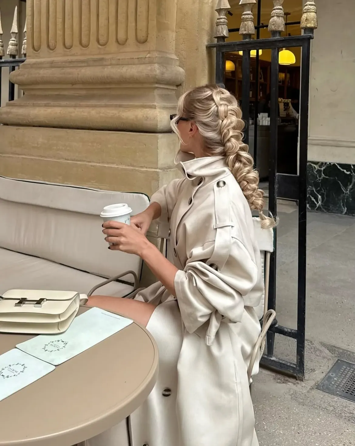 Voluminous Chunky Pull-Through Braid With Face-Framing Pieces