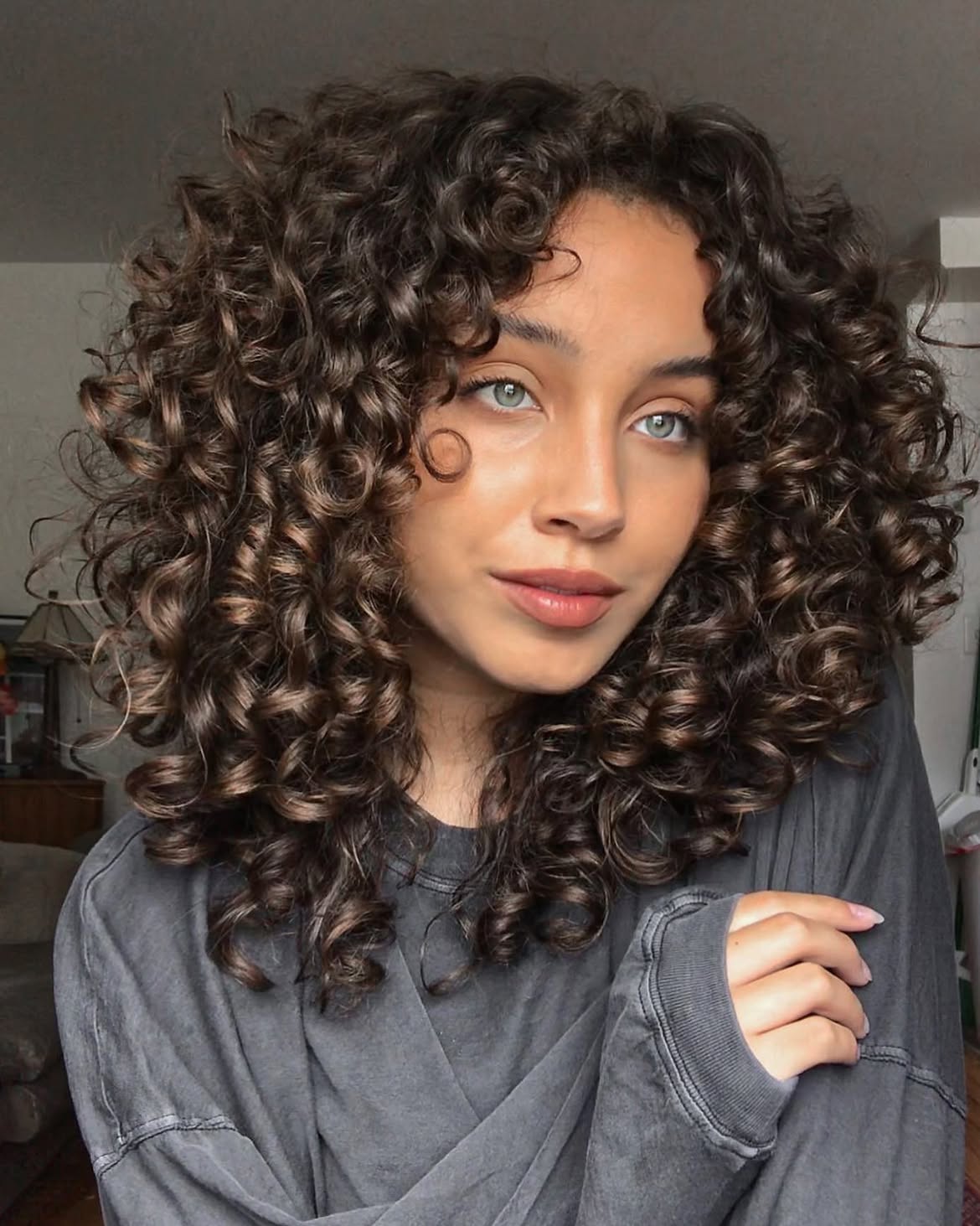 Voluminous Layered Cut For Natural 3C Curls