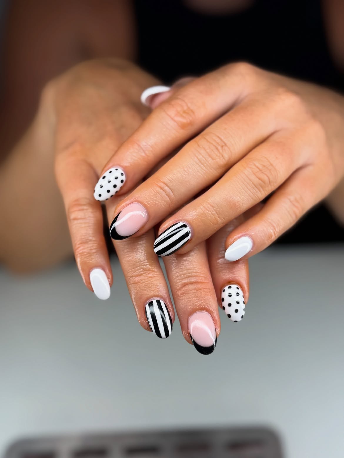 Black and White Graphic French Tip Mix
