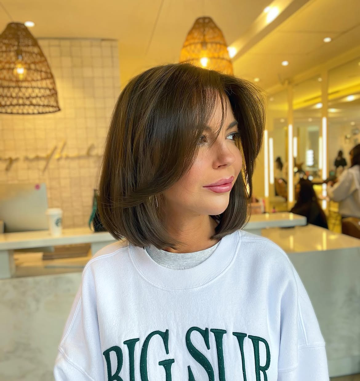 Effortless Chic Collarbone Bob With Face-Framing Layers