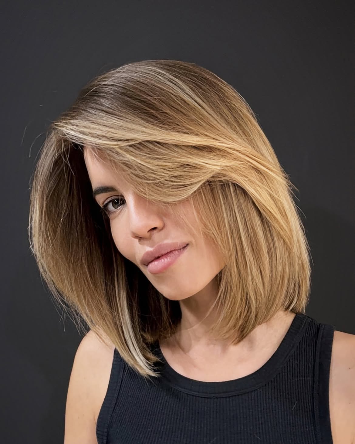 Effortless Honey Blonde Bob With Soft Face-Framing