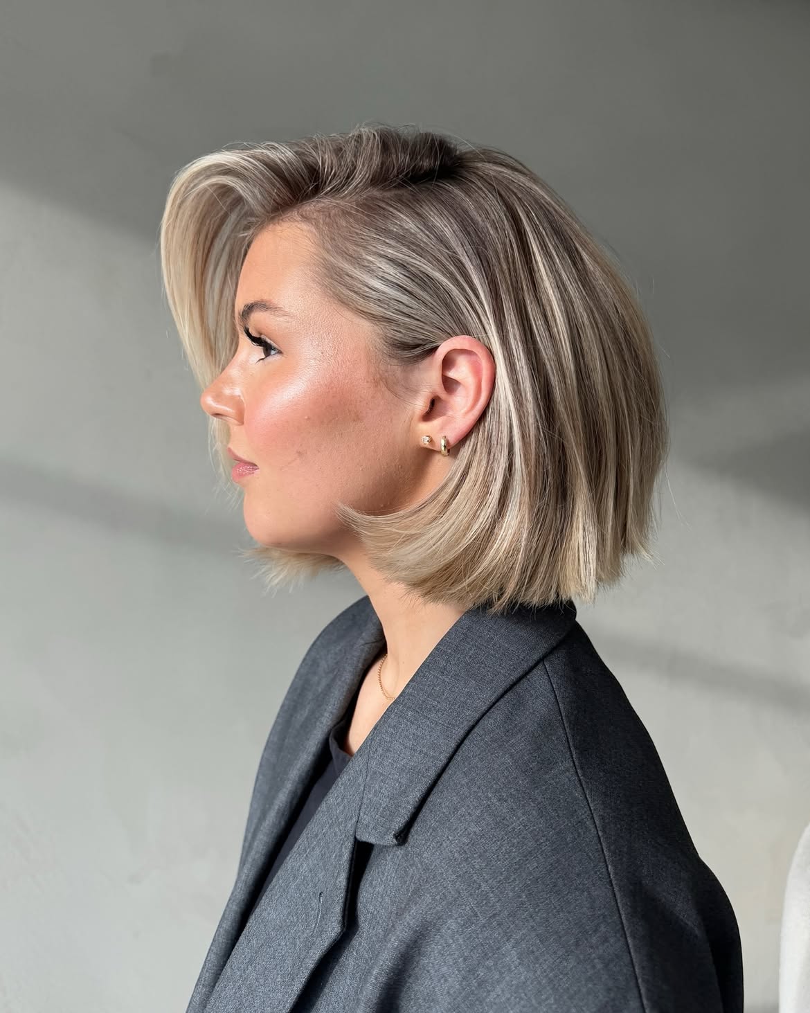 Seamless Blunt Bob With Subtle Ash Blonde Highlights